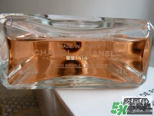 香奈兒可可小姐香水真假鑒別對(duì)比圖 香奈兒可可小姐香水真假鑒別對(duì)比圖