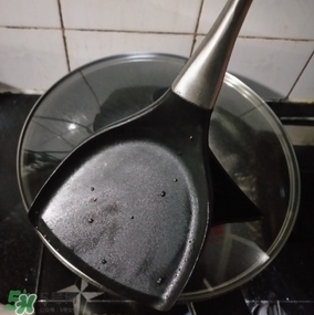 麥飯石鍋是什么材質(zhì)？麥飯石鍋是石頭做的嗎？