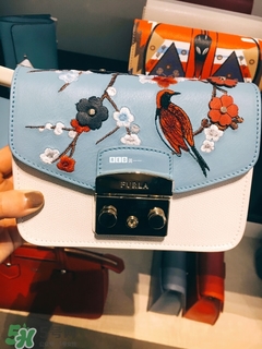 furla芙拉和mk哪個好？芙拉和mk包包哪個檔次高？