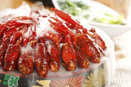 小龍蝦可以和吃櫻桃嗎？小龍蝦和櫻桃能一起吃嗎？