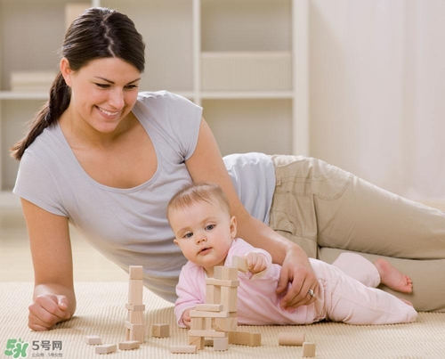 哺乳期能喝板藍(lán)根嗎 哺乳期板藍(lán)能喝嗎 哺乳期能喝板藍(lán)根嗎 哺乳期板藍(lán)能喝嗎