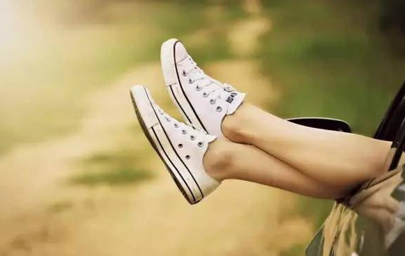 小腿突然抽筋怎么辦？睡覺時(shí)小腿突然抽筋