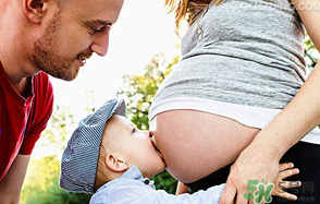 孕婦濕疹能用爐甘石嗎?孕婦濕疹爐甘石洗劑能擦嗎? 孕婦濕疹能用爐甘石嗎?孕婦濕疹爐甘石洗劑能擦嗎?