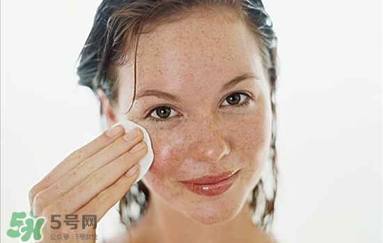 蘭蔻爽膚水適合多大用 蘭蔻爽膚水使用方法 蘭蔻爽膚水適合多大用 蘭蔻爽膚水使用方法