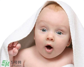 寶寶誤吃洗潔精了該怎么辦？寶寶不小心吃了洗潔精應(yīng)該怎么辦？