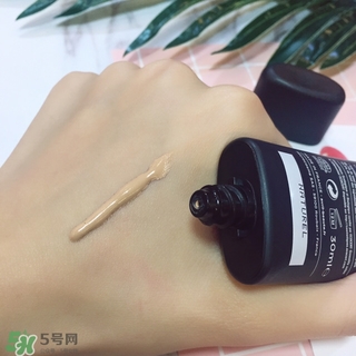 avril粉底液多少錢(qián)?avril粉底液專柜價(jià)格 avril粉底液多少錢(qián)?avril粉底液專柜價(jià)格