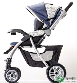 嬰兒車三輪好還是四輪好？嬰兒車三輪和四輪的區(qū)別