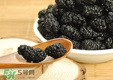 黑桑葚可以直接吃嗎?黑桑葚能直接吃嗎? 黑桑葚可以直接吃嗎?黑桑葚能直接吃嗎?