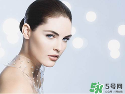 雅詩蘭黛高純專效系列什么時(shí)候上市_使用效果 雅詩蘭黛高純專效系列什么時(shí)候上市_使用效果