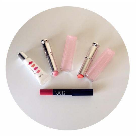 出國旅游帶什么護膚品好 出國旅游帶什么化妝品好 出國旅游帶什么護膚品好 出國旅游帶什么化妝品好