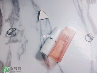 espie rouge唇膏多少錢？ES蘆薈維他命E潤唇膏價格