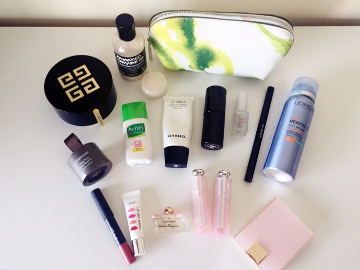 出國旅游帶什么護膚品好 出國旅游帶什么化妝品好 出國旅游帶什么護膚品好 出國旅游帶什么化妝品好