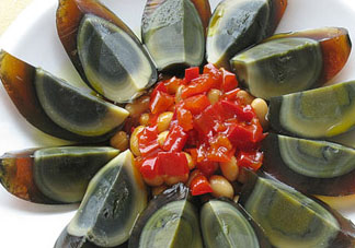 皮蛋和鱔魚能一起吃嗎？黃鱔可以和皮蛋一起吃嗎？