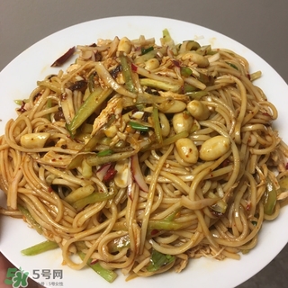 拌面怎么做簡(jiǎn)單又好吃 適合夏天吃的拌面推薦 拌面怎么做簡(jiǎn)單又好吃 適合夏天吃的拌面推薦