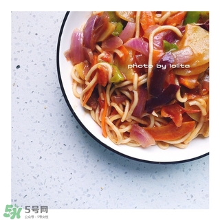 拌面怎么做簡(jiǎn)單又好吃 適合夏天吃的拌面推薦 拌面怎么做簡(jiǎn)單又好吃 適合夏天吃的拌面推薦