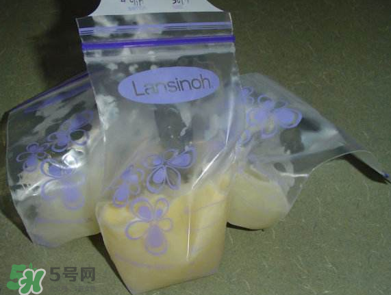 儲奶袋和儲奶杯的區(qū)別？儲奶袋和儲奶杯哪個方便？