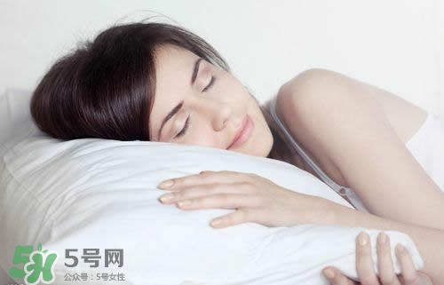 孕婦熬夜對胎兒有什么影響？孕婦熬夜的危害