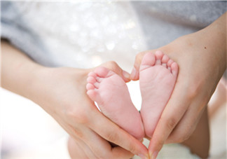 新生兒母乳喂養(yǎng)腹瀉需要換奶粉喂嗎？