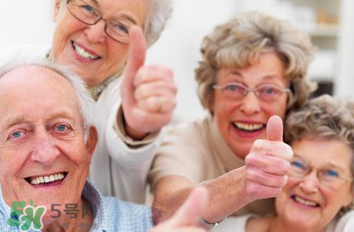 嬰兒奶粉老人能喝嗎？老人能不能喝嬰兒奶粉？