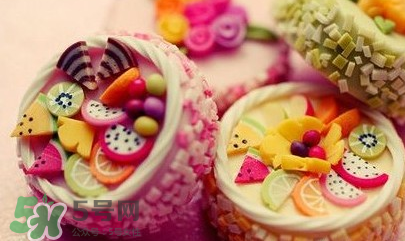 哺乳期吃甜食對(duì)寶寶有影響嗎？哺乳期吃甜食母乳會(huì)變甜嗎？