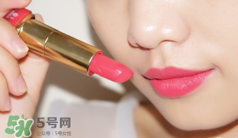 卡姿蘭嘀嗒唇膏和得鮮口紅哪個(gè)好? 卡姿蘭嘀嗒唇膏和得鮮口紅哪個(gè)好?