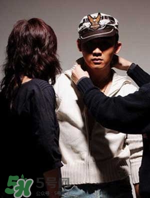 男人什么年齡最容易出軌？男人出軌后的生理表現(xiàn)