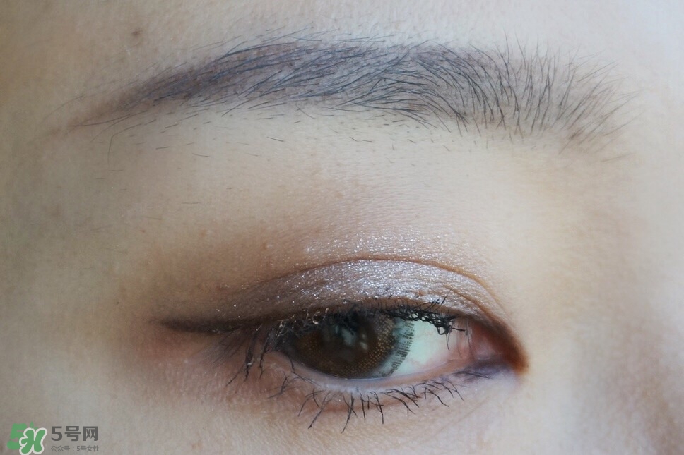 斬男眼影怎么畫 斬男單色眼影畫法 斬男眼影怎么畫 斬男單色眼影畫法