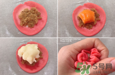 夢(mèng)幻麻薯蛋黃酥怎么做?夢(mèng)幻麻薯蛋黃酥做法 夢(mèng)幻麻薯蛋黃酥怎么做?夢(mèng)幻麻薯蛋黃酥做法