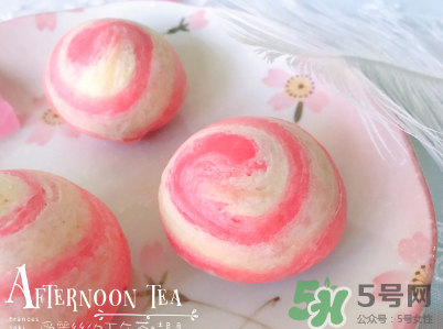 夢(mèng)幻麻薯蛋黃酥怎么做?夢(mèng)幻麻薯蛋黃酥做法 夢(mèng)幻麻薯蛋黃酥怎么做?夢(mèng)幻麻薯蛋黃酥做法