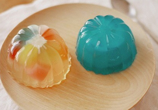 吉利丁片用冷水泡多久？吉利丁片做果凍的比例