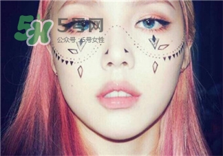 美瞳月拋好還是年拋好?美瞳月拋年拋的區(qū)別 美瞳月拋好還是年拋好?美瞳月拋年拋的區(qū)別