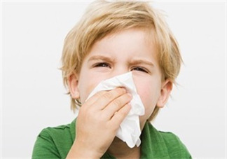 夏天寶寶流鼻血怎么辦？夏天寶寶流鼻血是因?yàn)樯匣饐幔?></a>
      <p class=