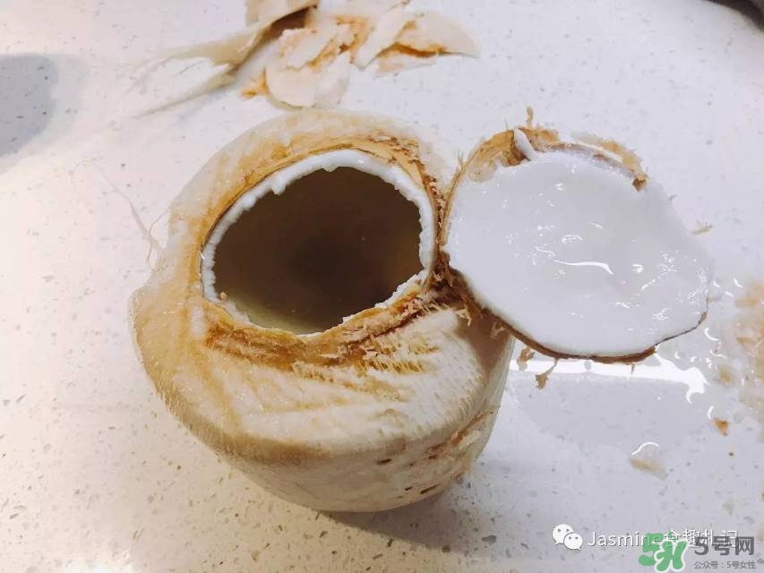 椰青怎么打開(kāi)圖解 椰青怎么打開(kāi)吃椰肉 椰青怎么打開(kāi)圖解 椰青怎么打開(kāi)吃椰肉