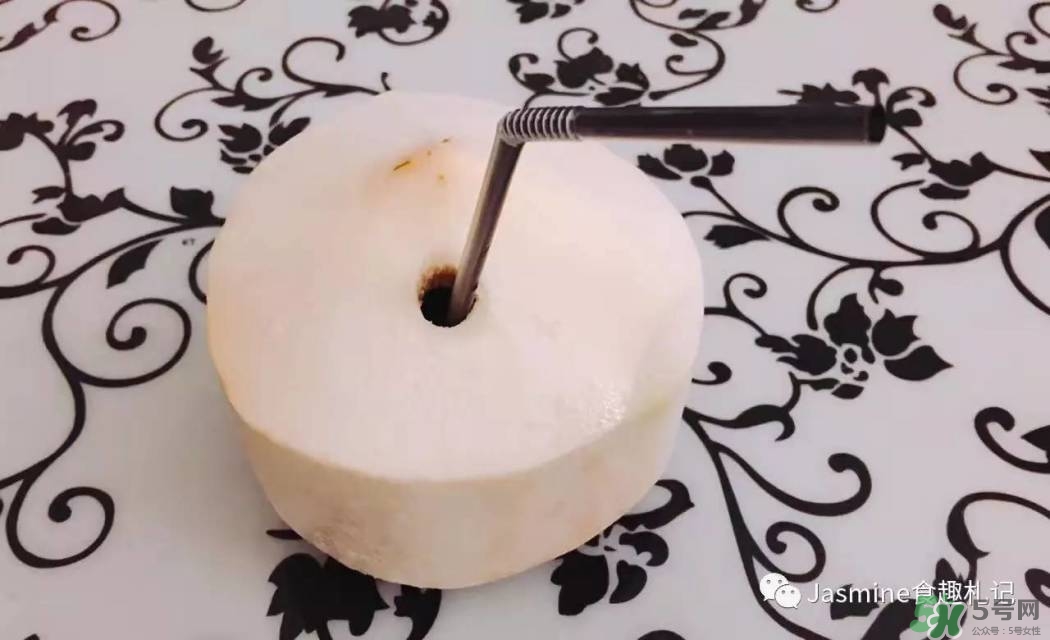 椰青怎么打開(kāi)圖解 椰青怎么打開(kāi)吃椰肉 椰青怎么打開(kāi)圖解 椰青怎么打開(kāi)吃椰肉