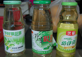 金銀花露一天能喝幾瓶？金銀花露一次喝多少？