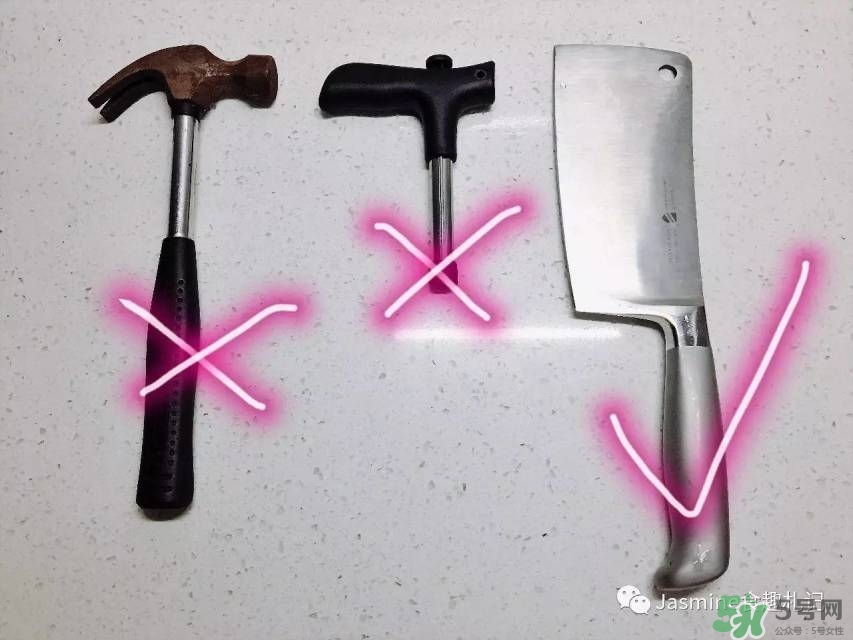 椰青怎么打開(kāi)圖解 椰青怎么打開(kāi)吃椰肉 椰青怎么打開(kāi)圖解 椰青怎么打開(kāi)吃椰肉