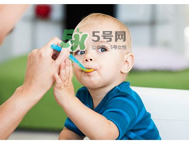 寶寶沒長牙能吃面條嗎？寶寶沒長牙能不能喂面條？