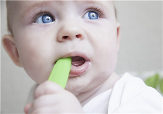 寶寶沒長牙能吃磨牙棒嗎？寶寶沒長牙可以吃磨牙餅干嗎？