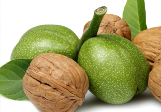 青皮核桃貴還是買(mǎi)去皮的貴？青皮核桃種植方法