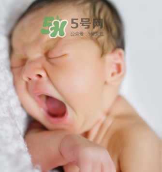 夏天寶寶咳嗽有痰吃什么好的快？寶寶夏天咳嗽有痰怎么辦？