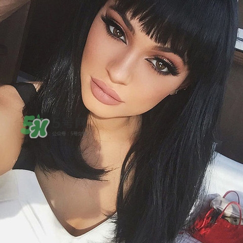 鎖骨發(fā)怎么扎好看？鎖骨發(fā)怎么打理？