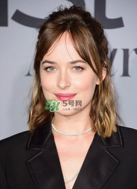 鎖骨發(fā)怎么扎好看？鎖骨發(fā)怎么打理？