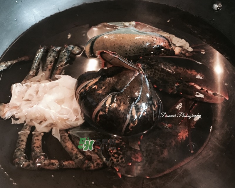 波士頓龍蝦意面的做法 波士頓龍蝦意面怎么做 波士頓龍蝦意面的做法 波士頓龍蝦意面怎么做