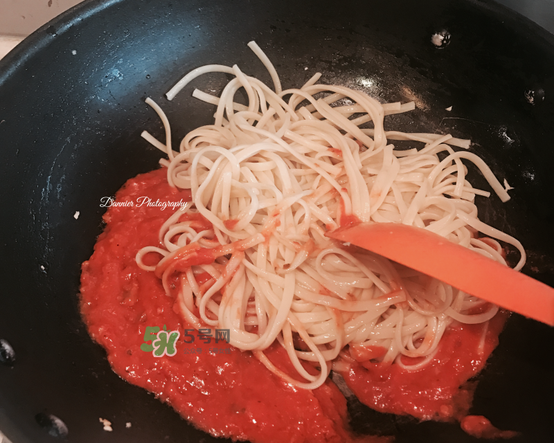 波士頓龍蝦意面的做法 波士頓龍蝦意面怎么做 波士頓龍蝦意面的做法 波士頓龍蝦意面怎么做