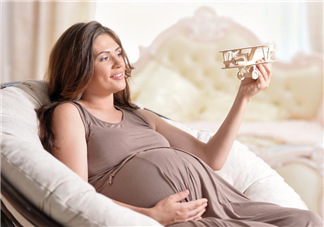 媽媽近視眼會(huì)遺傳給孩子嗎？媽媽是近視眼會(huì)遺傳嗎？