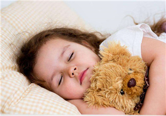 孩子在幼兒園受欺負(fù)怎么辦？孩子在幼兒園不合群怎么辦？