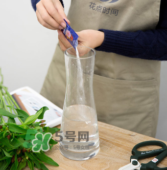 鮮花怎么保存時間長 鮮花怎么保鮮 鮮花怎么保存時間長 鮮花怎么保鮮