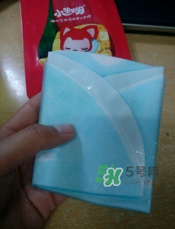 小迷糊面膜曝光 小迷糊面膜有熒光劑嗎 小迷糊面膜曝光 小迷糊面膜有熒光劑嗎