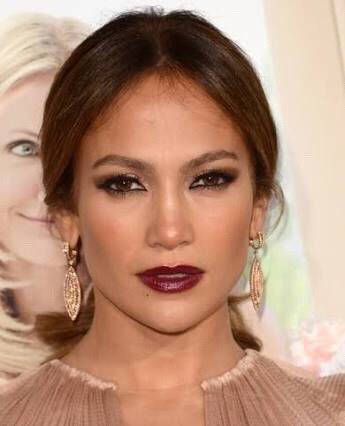 姨媽色口紅配什么妝容 姨媽色口紅怎么搭配 姨媽色口紅配什么妝容 姨媽色口紅怎么搭配