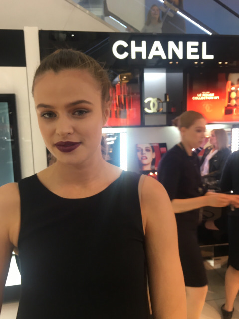 姨媽色口紅配什么妝容 姨媽色口紅怎么搭配 姨媽色口紅配什么妝容 姨媽色口紅怎么搭配